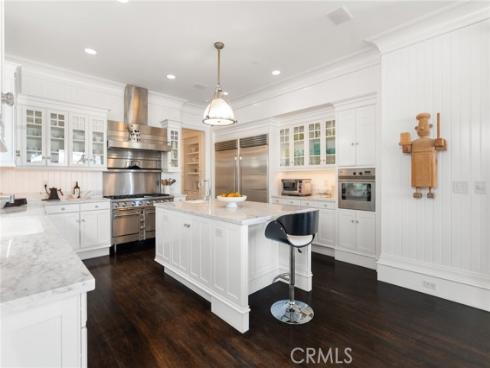 2411  Bayshore  , Newport Beach, CA