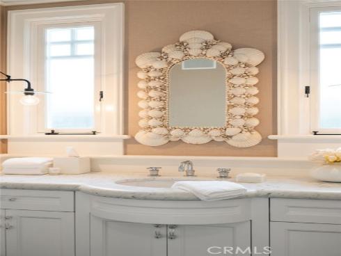 2411  Bayshore  , Newport Beach, CA