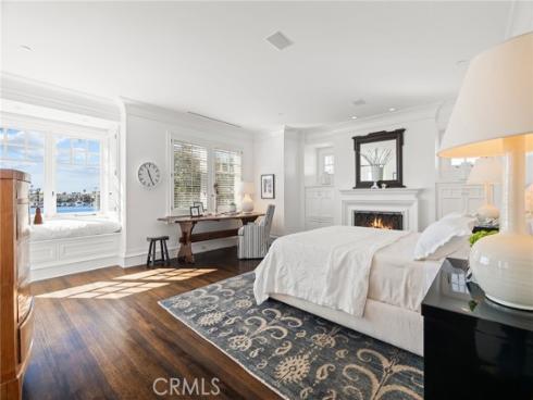 2411  Bayshore  , Newport Beach, CA