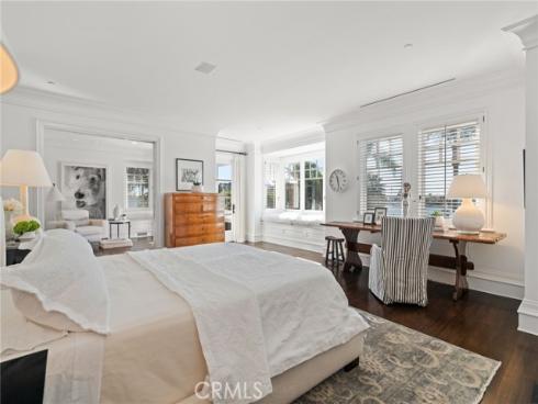 2411  Bayshore  , Newport Beach, CA