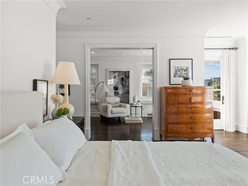 2411  Bayshore  , Newport Beach, CA