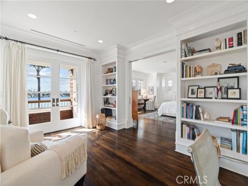 2411  Bayshore  , Newport Beach, CA