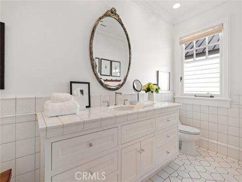 2411  Bayshore  , Newport Beach, CA