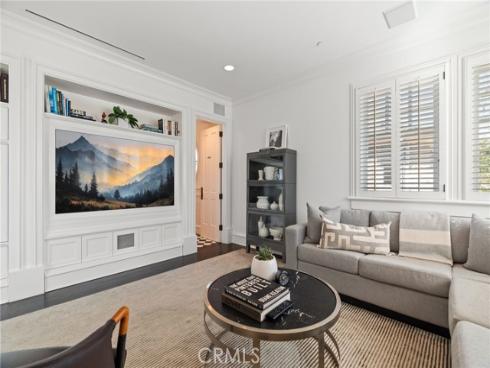 2411  Bayshore  , Newport Beach, CA