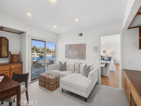 500  Evening Star  , Newport Beach, CA