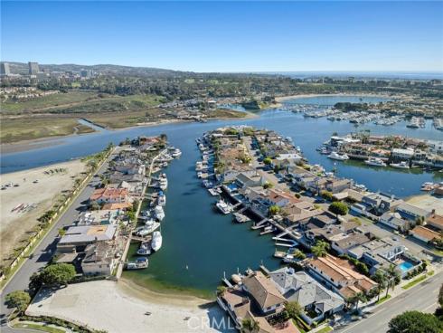 500  Evening Star  , Newport Beach, CA