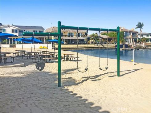 500  Evening Star  , Newport Beach, CA