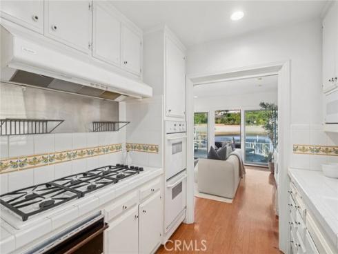 500  Evening Star  , Newport Beach, CA