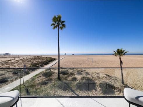 218 E Oceanfront  , Newport Beach, CA