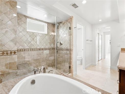 211 E Bay  , Newport Beach, CA