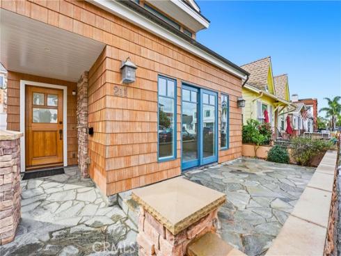 211 E Bay  , Newport Beach, CA