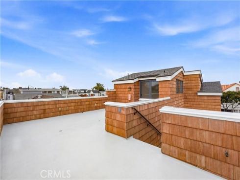 211 E Bay  , Newport Beach, CA