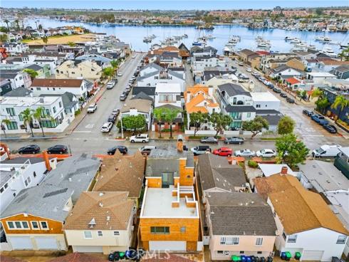 211 E Bay  , Newport Beach, CA