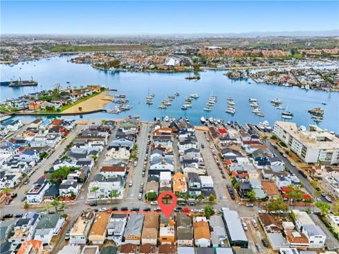 211 E Bay  , Newport Beach, CA