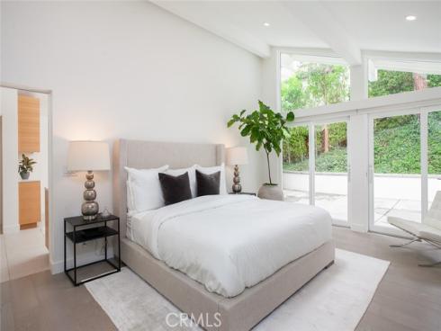 11  Greenbriar  , Newport Beach, CA