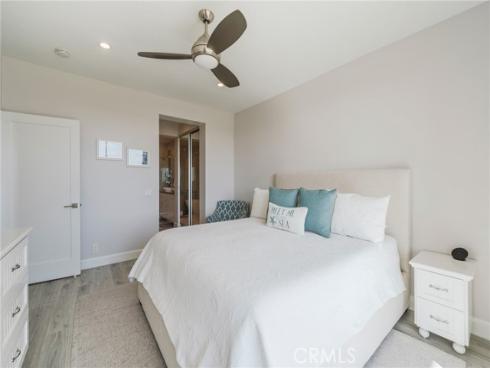 230  Lille Lane  113 , Newport Beach, CA