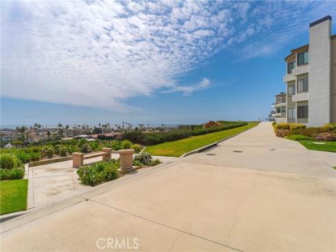 230  Lille Lane  113 , Newport Beach, CA