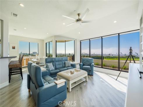 230  Lille Lane  113 , Newport Beach, CA