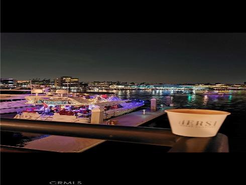 200  Mcneil  211  Lane, Newport Beach, CA