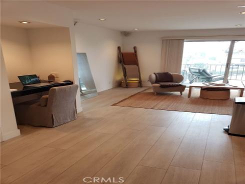 200  Mcneil  211  Lane, Newport Beach, CA