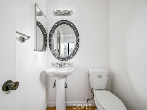 820 W Balboa   Boulevard, Newport Beach, CA