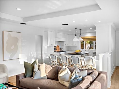 1725  Skylark  , Newport Beach, CA