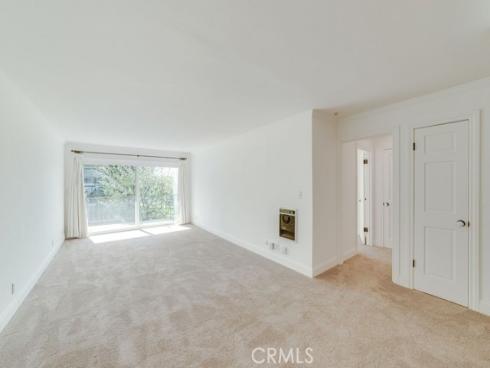 300  Cagney  208 , Newport Beach, CA