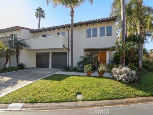 2000  Vista Cajon  , Newport Beach, CA