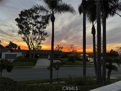 2000  Vista Cajon  , Newport Beach, CA