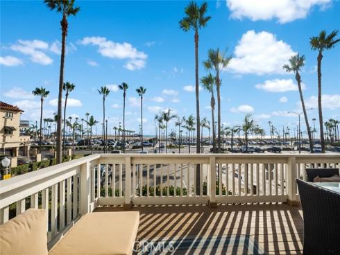 700 E Oceanfront  , Newport Beach, CA