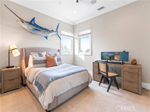 1941  Port Chelsea  , Newport Beach, CA