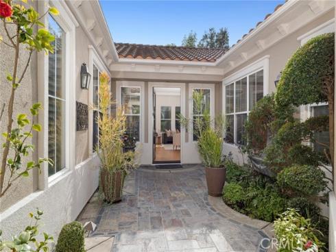 8  Westridge  , Newport Beach, CA