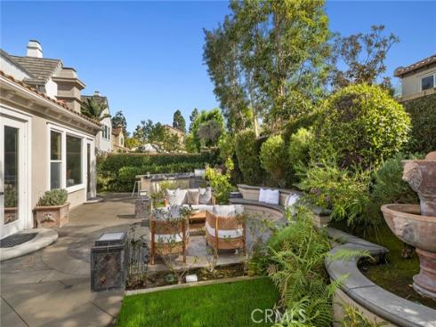 8  Westridge  , Newport Beach, CA