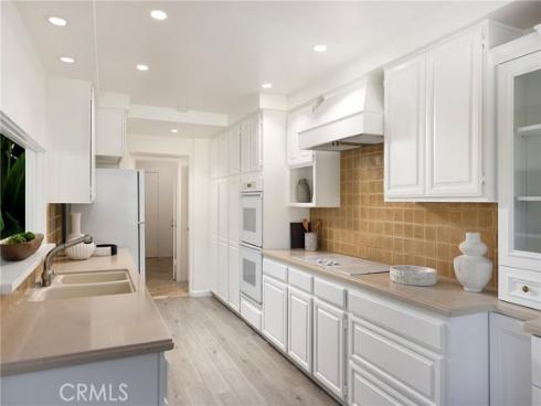 502 Kings Rd , Newport Beach, CA