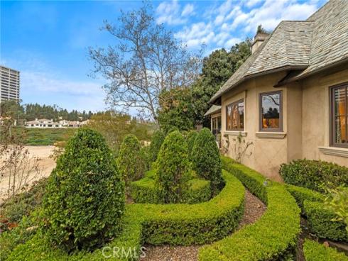 7  Lochmoor  , Newport Beach, CA