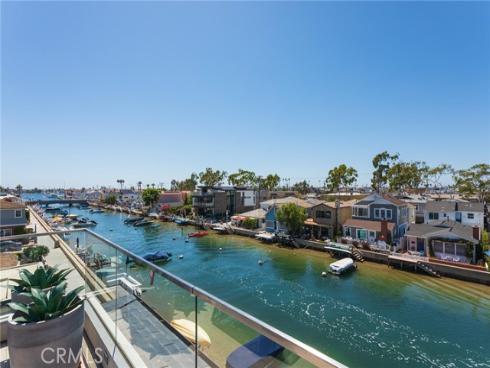 308  Grand Canal  , Newport Beach, CA