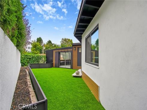 300  Holmwood   Drive, Newport Beach, CA