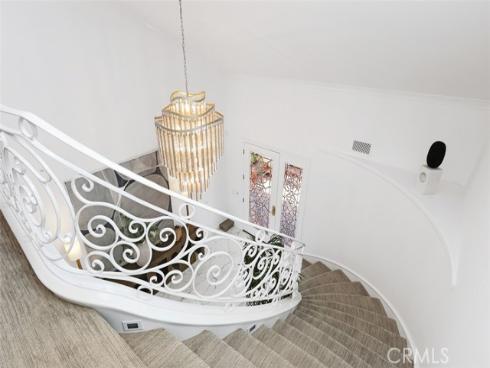 21  Lochmoor  , Newport Beach, CA