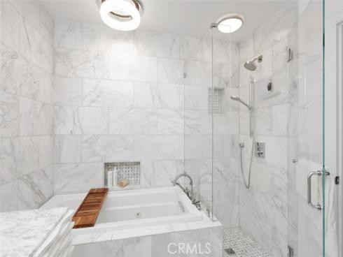 21  Lochmoor  , Newport Beach, CA