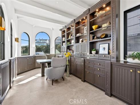 17  Muir Beach  , Newport Beach, CA