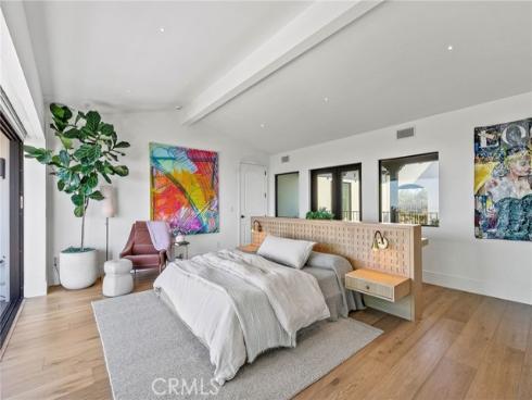 17  Muir Beach  , Newport Beach, CA