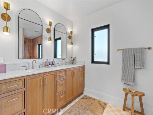 17  Muir Beach  , Newport Beach, CA