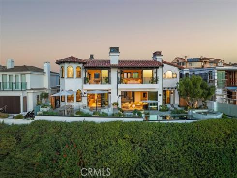 17  Muir Beach  , Newport Beach, CA