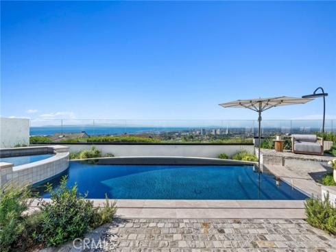 17  Muir Beach  , Newport Beach, CA