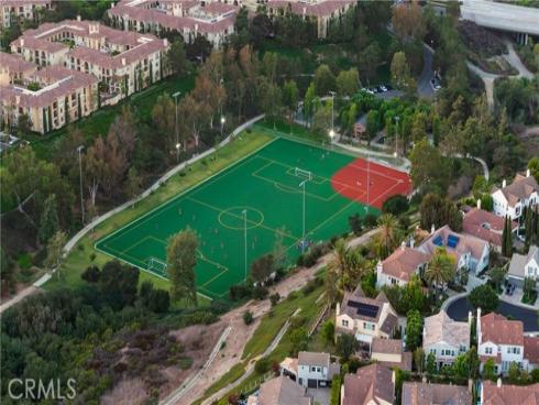 58  Victoria  , Newport Beach, CA