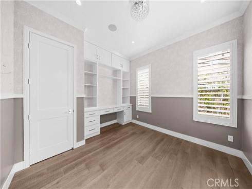 58  Victoria  , Newport Beach, CA