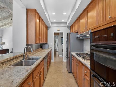 517  Gorgonia  , Newport Beach, CA