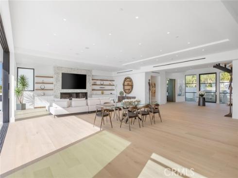 4 Geneve , Newport Beach, CA