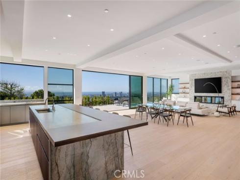 4 Geneve , Newport Beach, CA