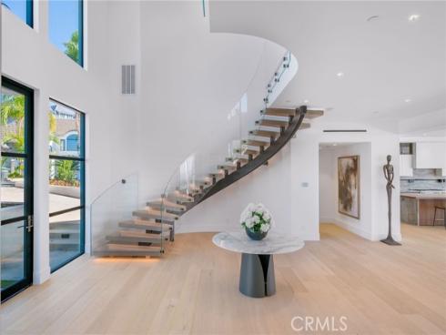 4 Geneve , Newport Beach, CA